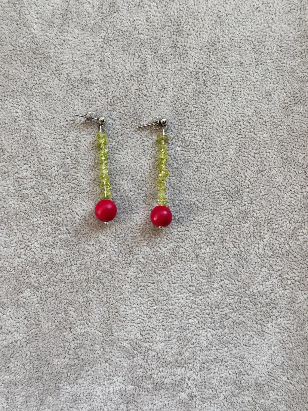 Peridot & Red Howlite Drop Earrings